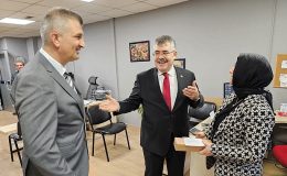 Gölcük’te Kadınlar Günü Törenle Kutlandı
