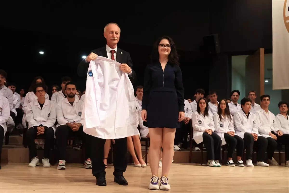 Trakya Üniversitesi’nde Beyaz Önlük Töreni Düzenlendi