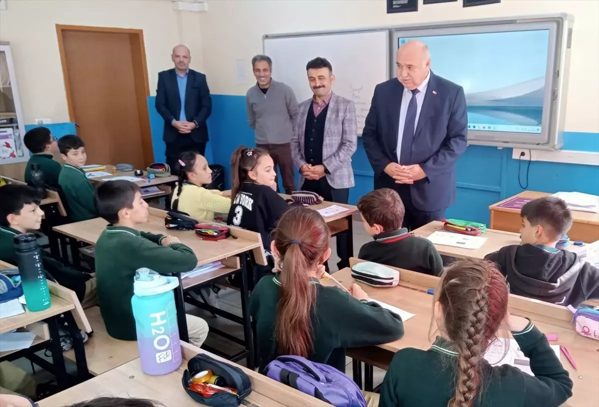 Gümüşhacıköy’de Eğitim Modeli Bilgilendirmesi