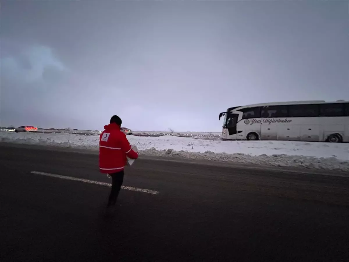 Konya’da Olumsuz Hava Koşullarıyla Mücadele Devam Ediyor