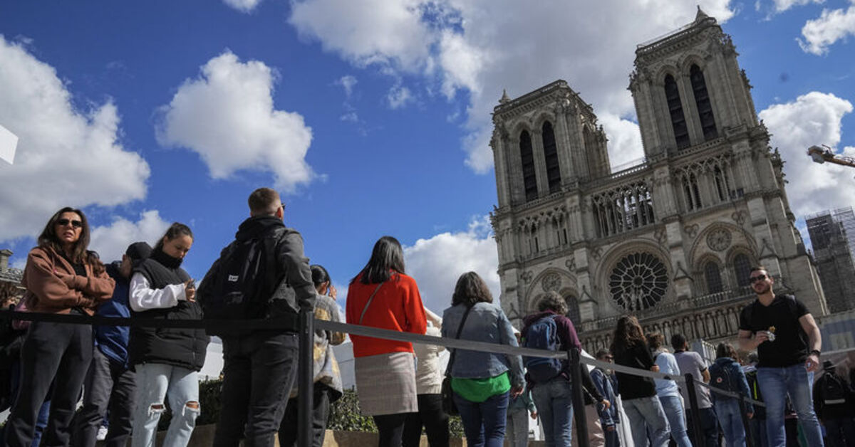 Notre-Dame Katedrali 5 yıllık aradan sonra açılıyor