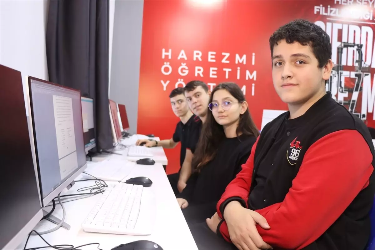 Kocaeli’deki Lise Öğrencileri Robotik Alanında Başarılar Elde Ediyor