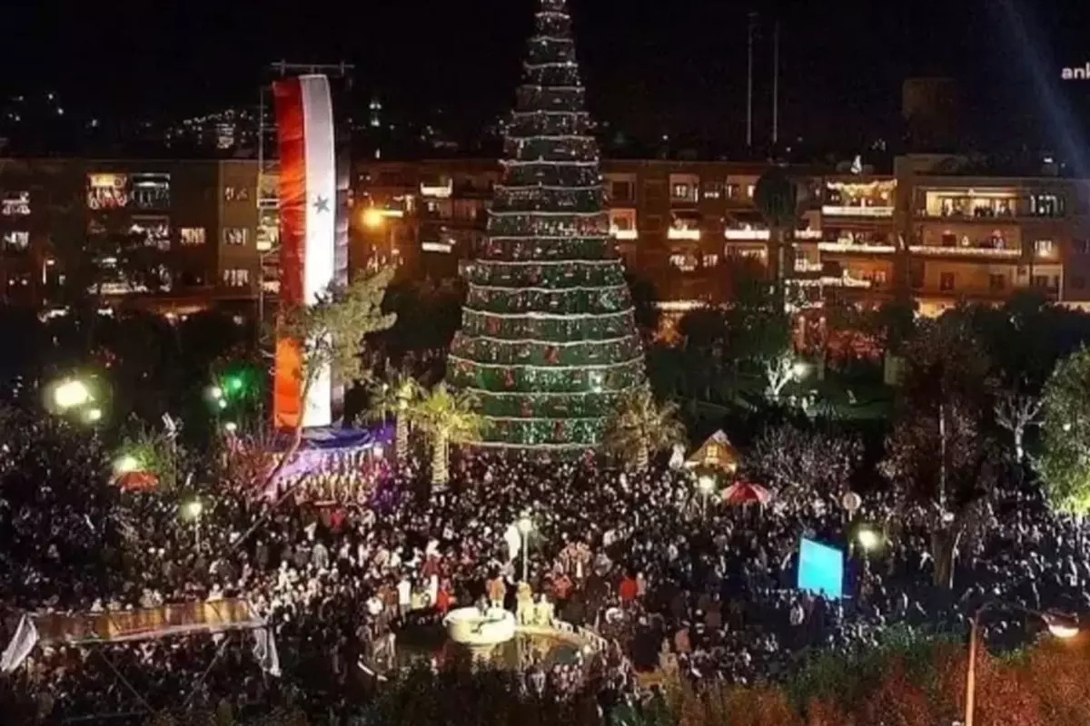 Suriye’de geçiş hükümeti Noel’i resmi tatil ilan etti
