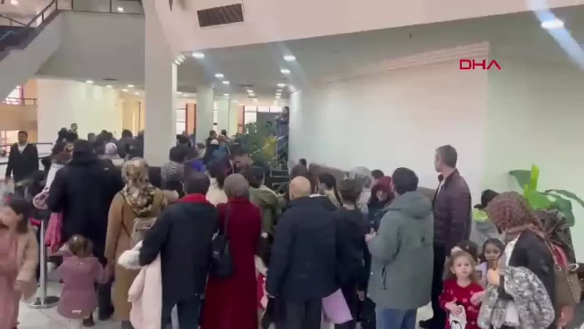 ‘Rafadan Tayfa Kapadokya’ Filminin Bursa’da Ücretsiz Gösterimi Yapıldı