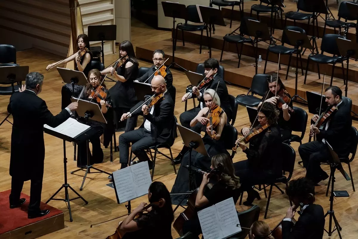 Viacheslav Ermolaev Ankara’da Konser Verdi