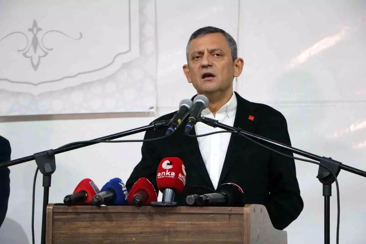 CHP Genel Başkanı Özel: “Trump’a ‘One minute’ diyeceksin”