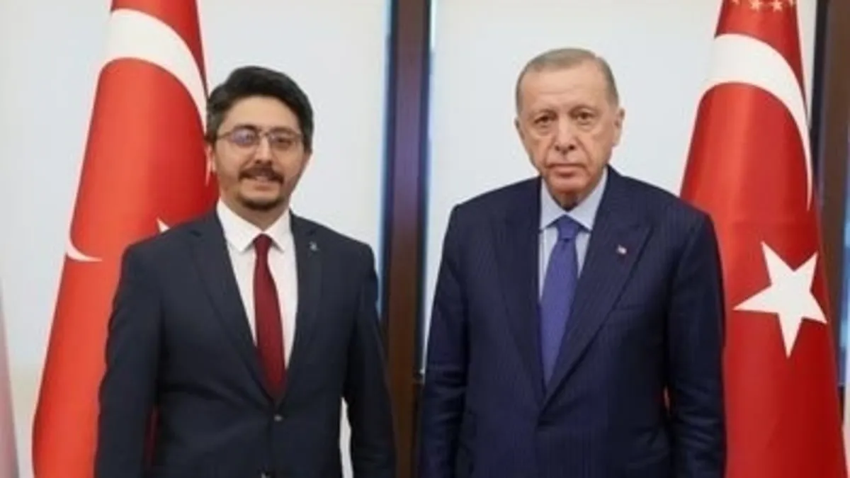 Özdemir, “Cumhurbaşkanımız bu milletin kırmızı çizgisidir”